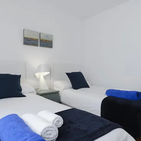 Apartment Sea Front In Center
