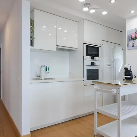 Apartment Sea Front In Center Marbella
